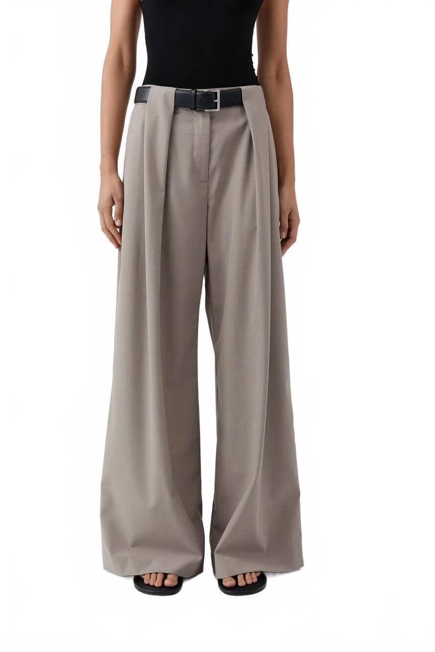 NEW ST. AGNI pleat loop pants in mousse